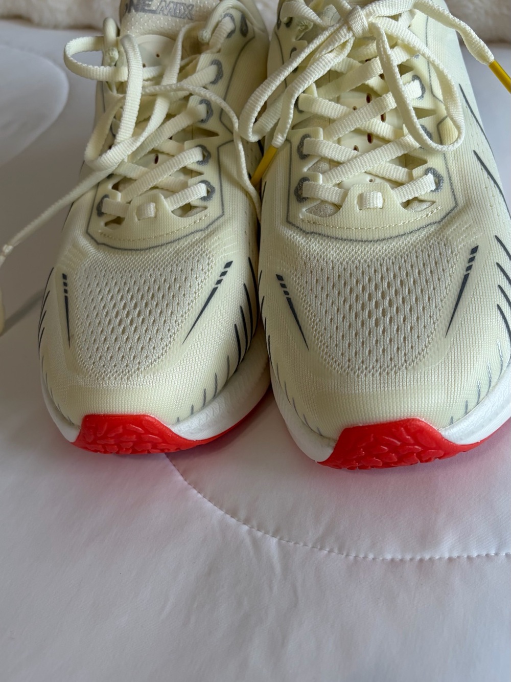 one mix women’s sneakers – size 38 / us 7.5